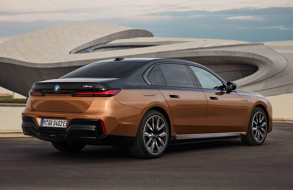 bmw-i7-2