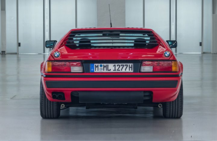 bmw-m1-3-720x468-1 Red BMW M1 rear